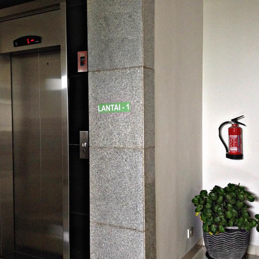 Greensa Inn Surabaya Eksteriør bilde