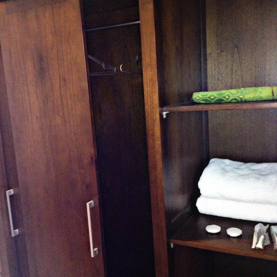 Greensa Inn Surabaya Eksteriør bilde