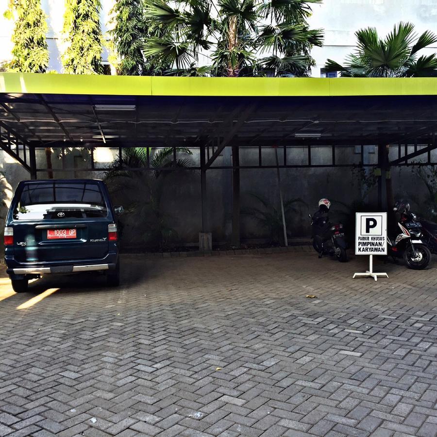 Greensa Inn Surabaya Eksteriør bilde