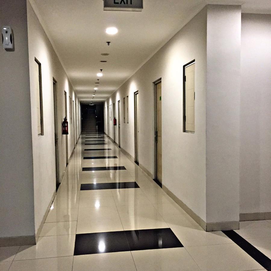 Greensa Inn Surabaya Eksteriør bilde