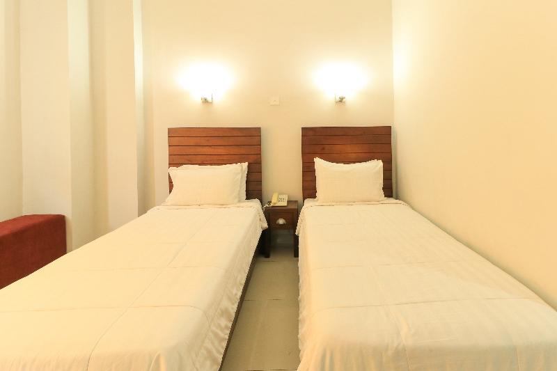 Greensa Inn Surabaya Eksteriør bilde